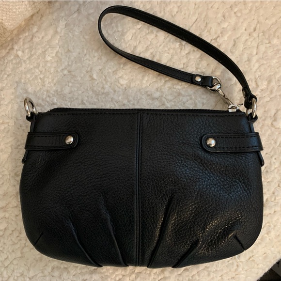 Coach Wristlet - Picture 3 of 9